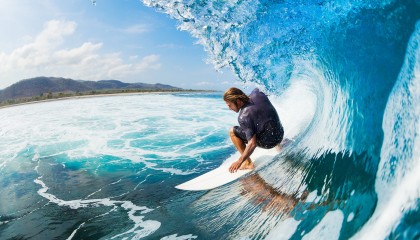 开云体育入口-西甲国家德比之夜，阿什拉夫一球定乾坤，皇马王朝的黄昏与摩洛哥之翼的黎明