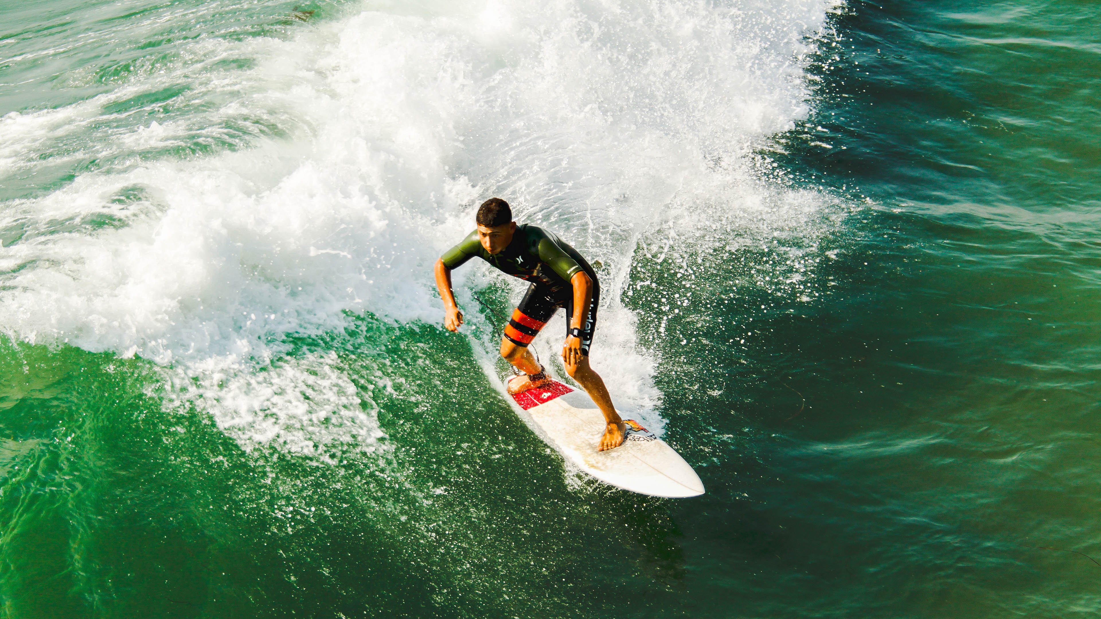 街道暗战，当雷霆击败黄蜂，F1赛道上的权力游戏